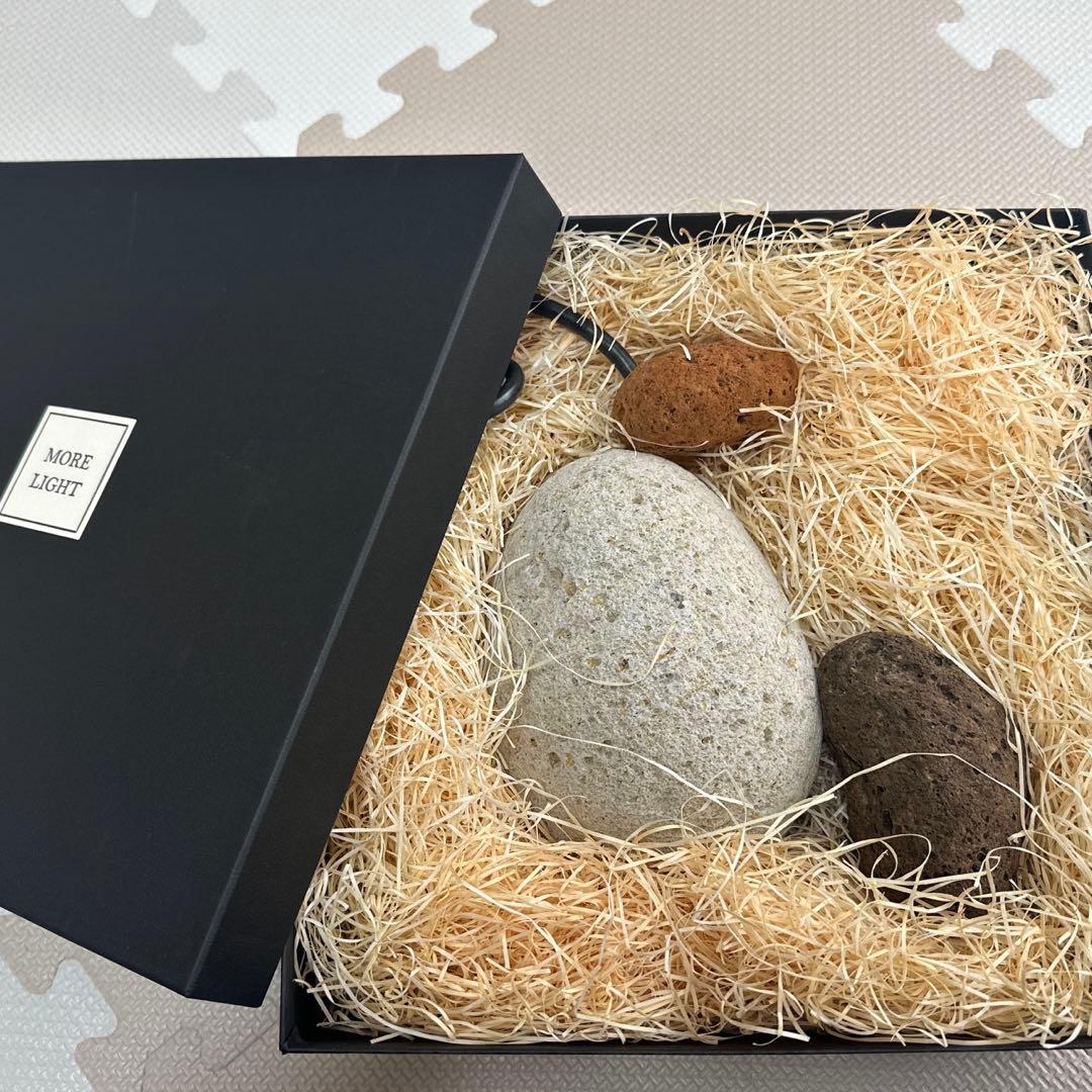 ライトイヤーズ モアライト 溶岩石トリプル ケース付き 未使用品