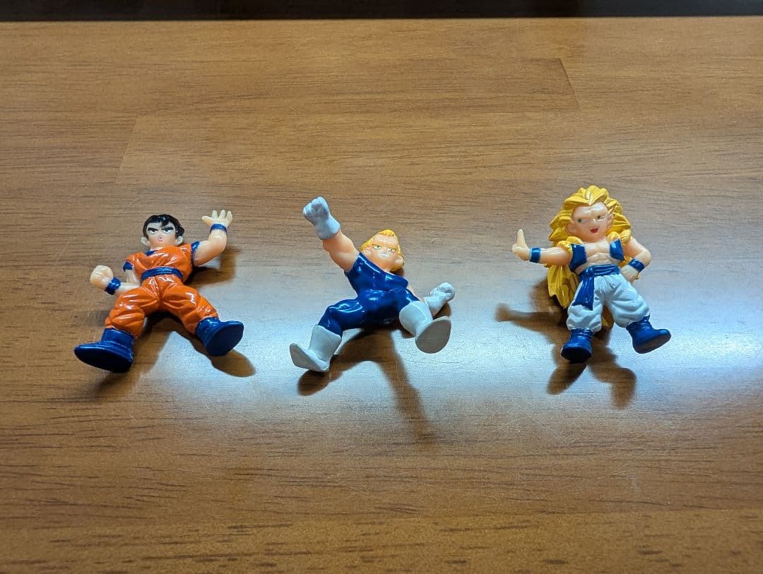 希少】ドラゴンボールZ ミニフィギュア (悟飯・ベジータ・ゴテンクス