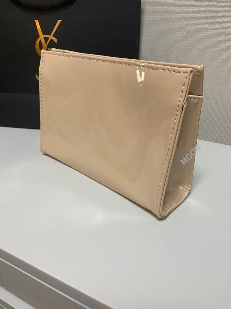 新品未使用】イヴサンローラン YSL エナメルポーチ ノベルティ 非売品