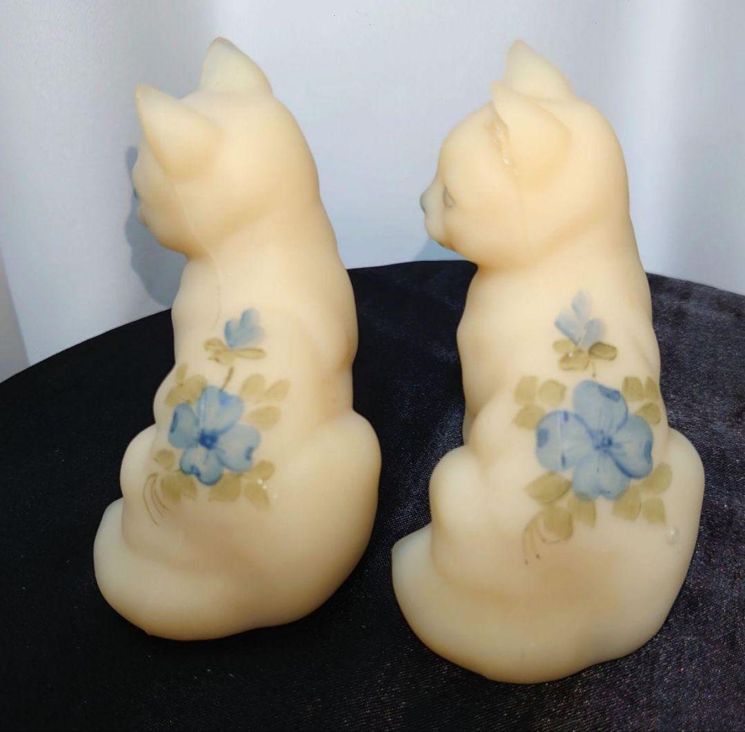 FENTON 花柄 カスタードサテンガラス 2つセット 1匹耳負傷 - メルカリ