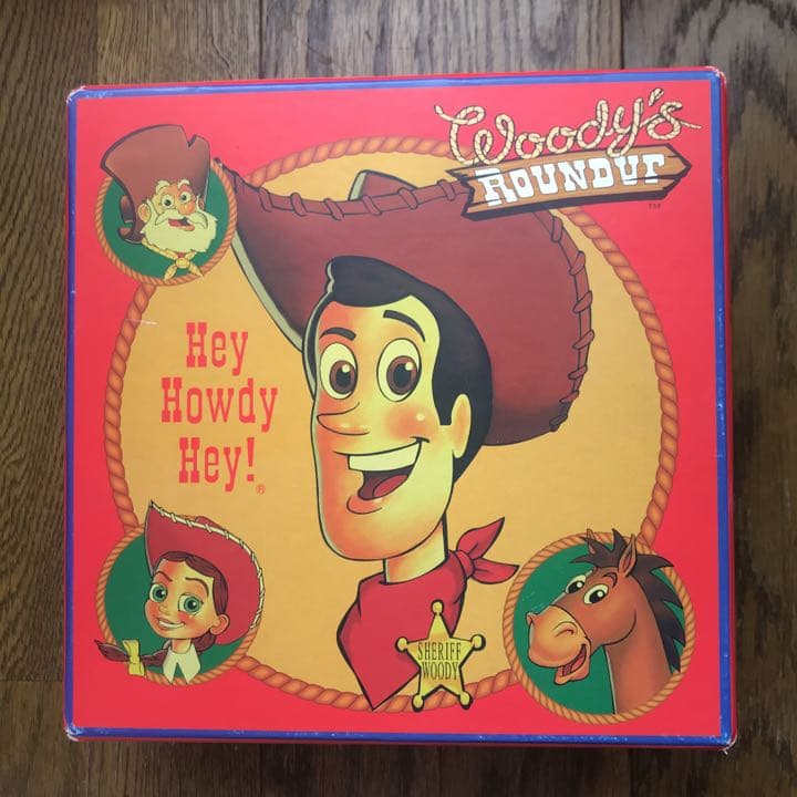 トイストーリー ウッディのラウンドアップ絵皿 - メルカリ