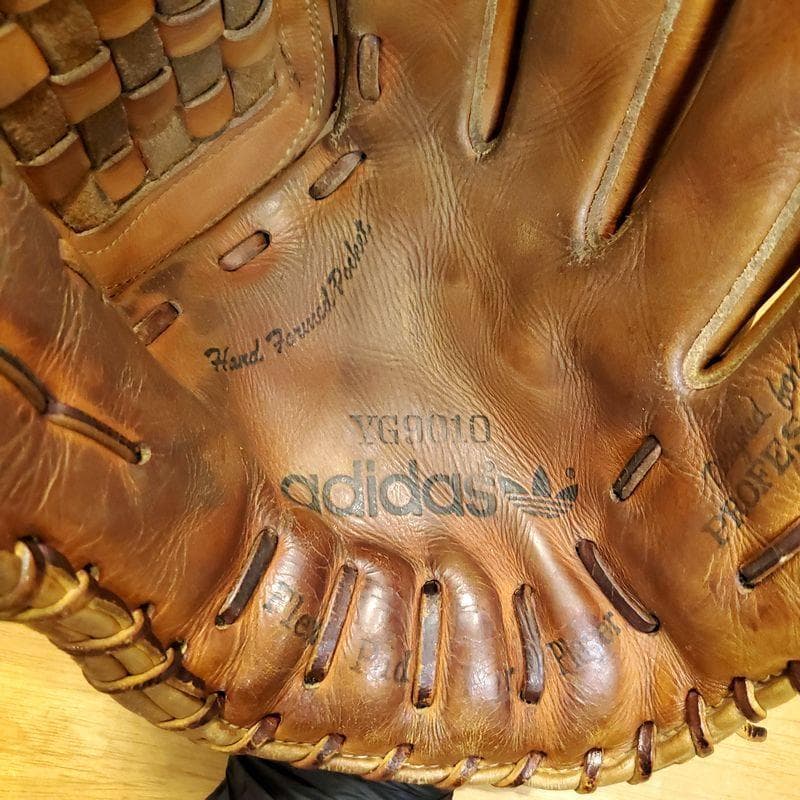 アディダス 江川卓モデル 激レア 兼松江商 ビンテージ 投手用 硬式