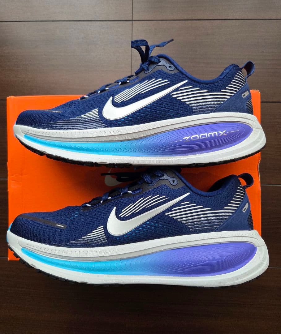 【美品】ナイキボメロ18　27.5cm ネイビー