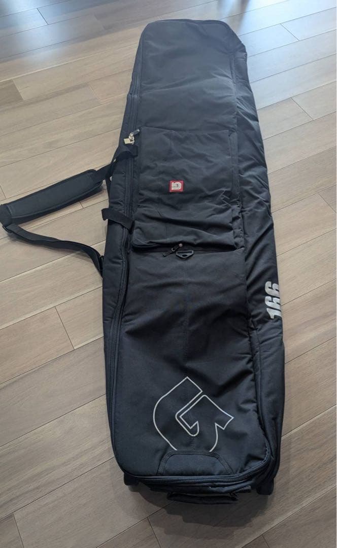 BURTON　バートン スノーボードバッグ　166 ２輪キャスター付き Amazon | BURTON(バートン) スノーボード ケース キャスター付