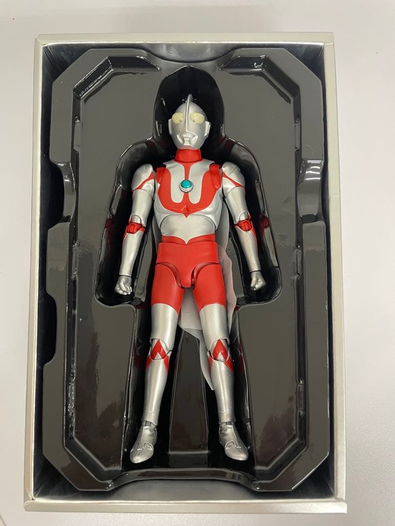 kntoy62-1109 S.H.Figuarts ウルトラマン 真骨彫製法