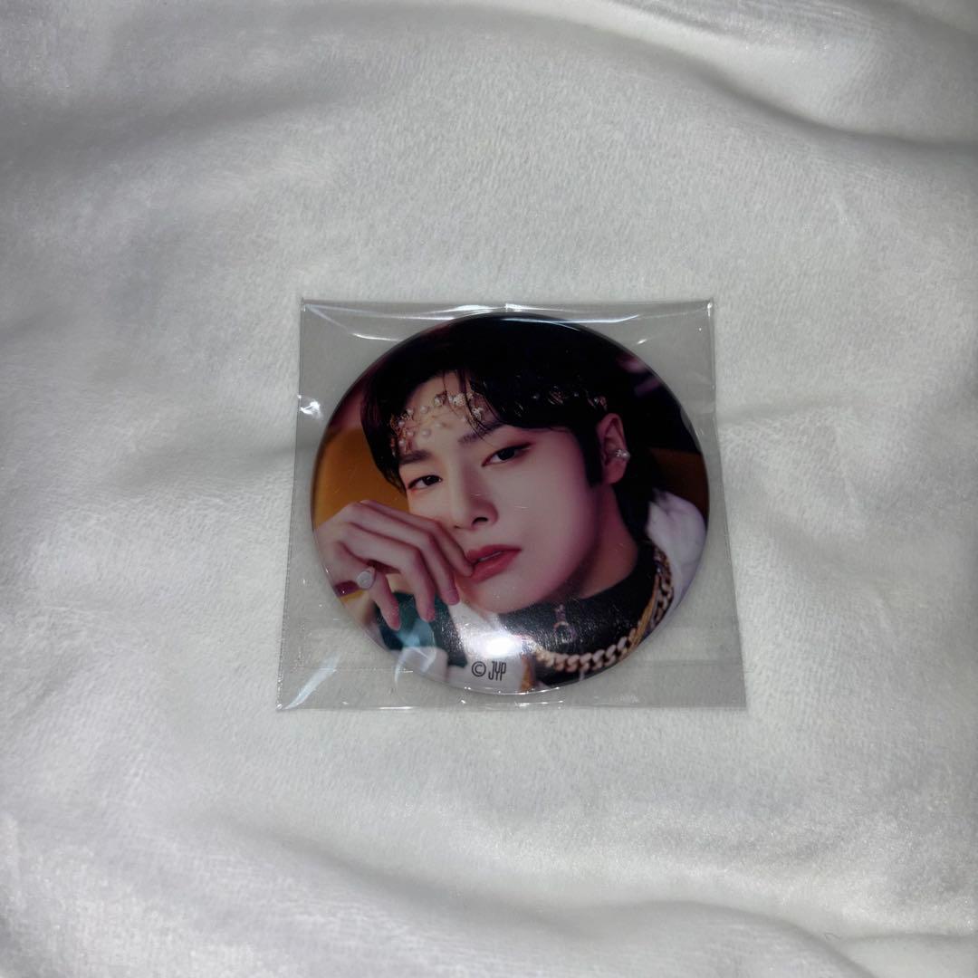 Stray Kids スキズ I.N アイエン 缶バッジ - メルカリ