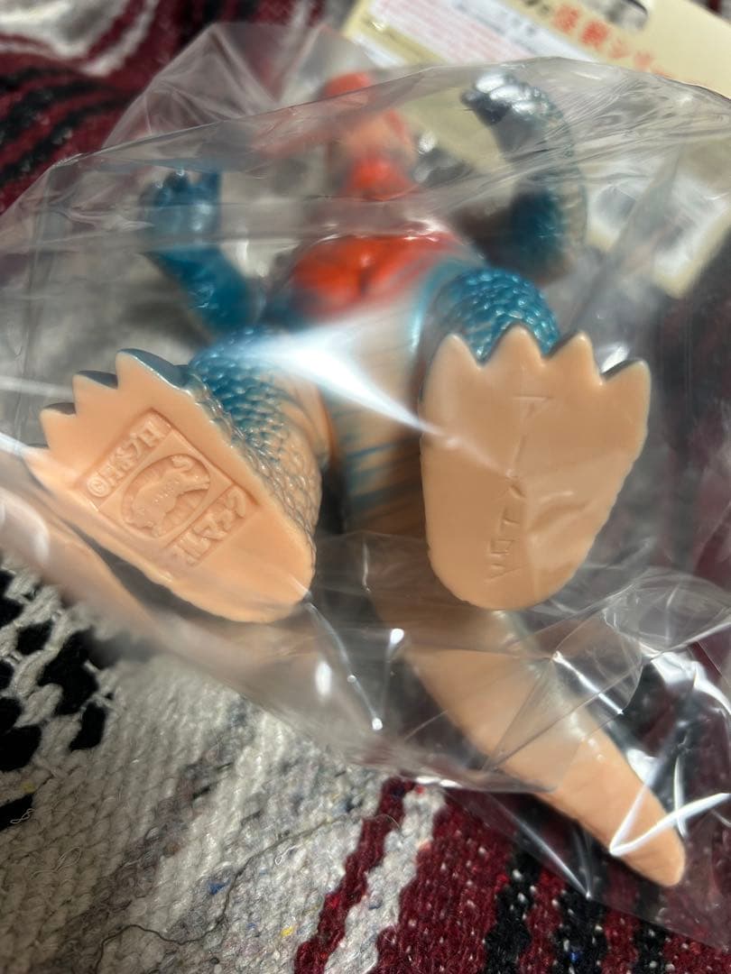 ブルマァクの怪獣シリーズ☆アーストロン Gカラー帰ってきた