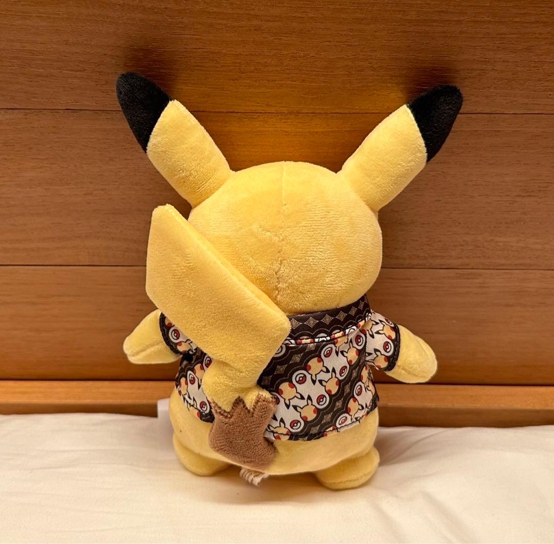 バティックピカチュウ ポケモンぬいぐるみ中 バリ島 - メルカリ