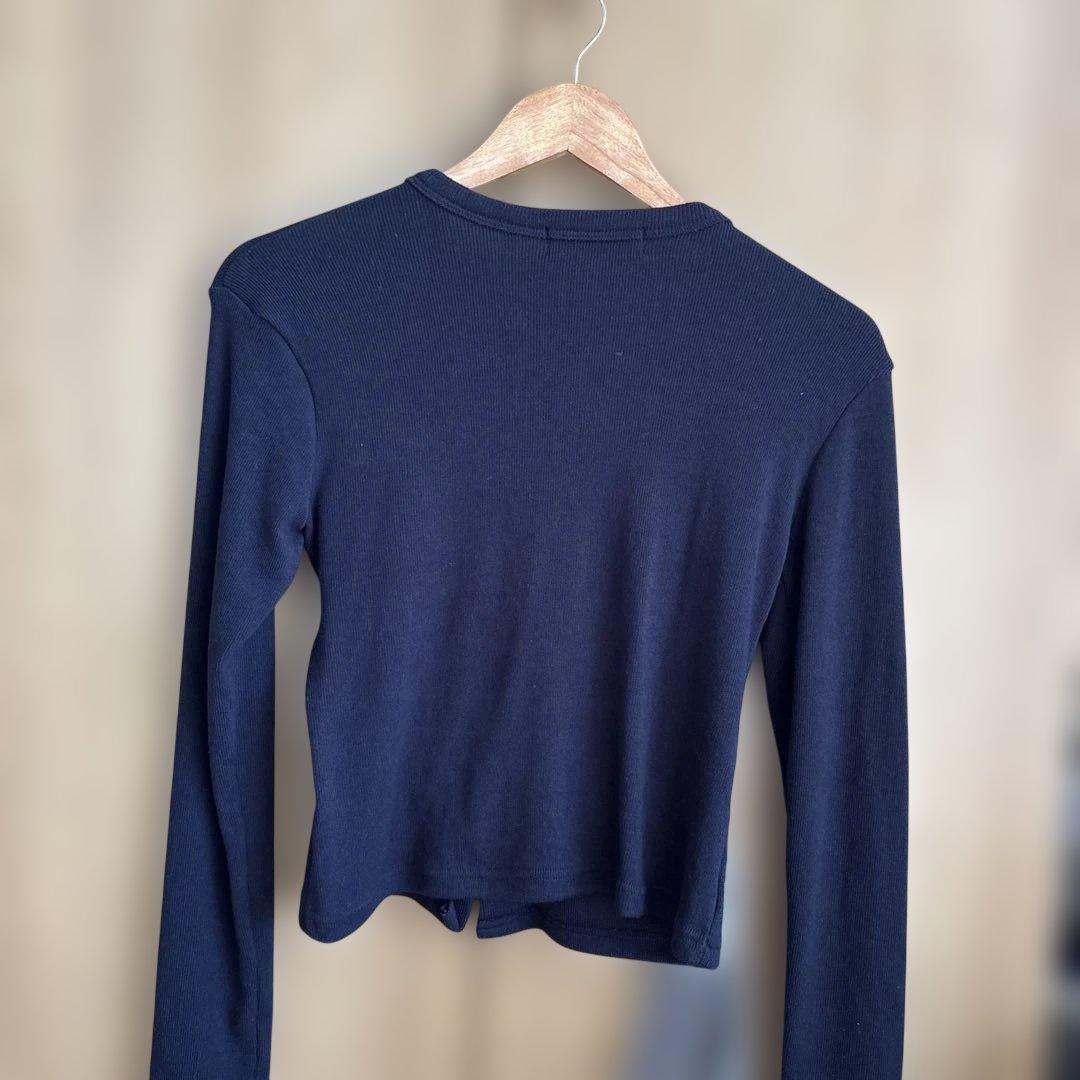 CRANK リボンタイドニットカーディガンネイビー - メルカリ