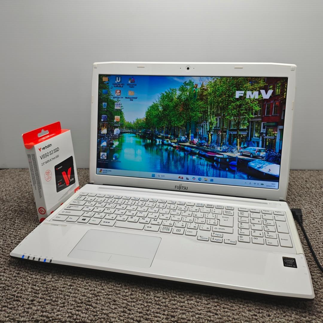 メモリ2倍Windows11✨薄型ターボ リカバリ済 富士通ノートパソコン