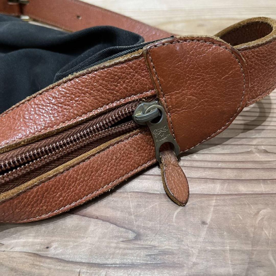 IL BISONTE ショルダーバッグ 斜め掛け ハーフムーン 革 キャンバス