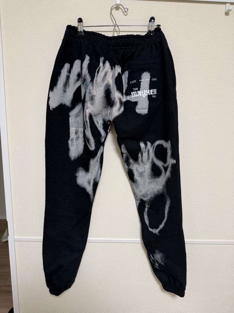 Lady Gaga Mayhem Ballグッズ スウェットズボンSサイズ - メルカリ