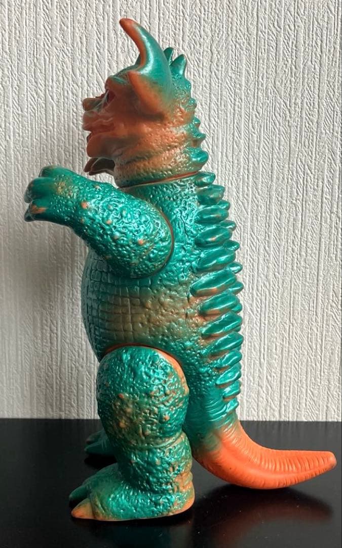 バラゴン マルサン スタンダードサイズ ツノ破損あり 全身メタグリーン