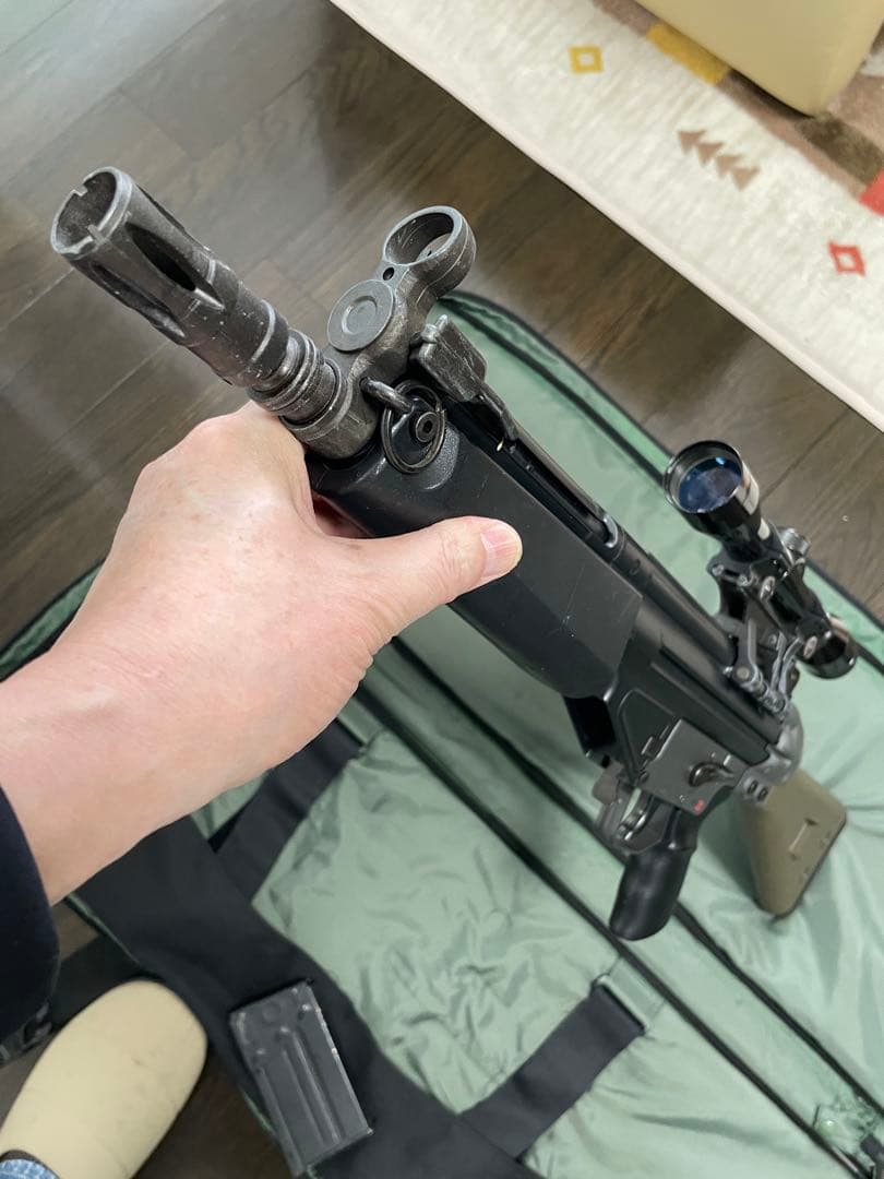 東京マルイ電動ガン MC51 スコープ付＋ガンケース - メルカリ