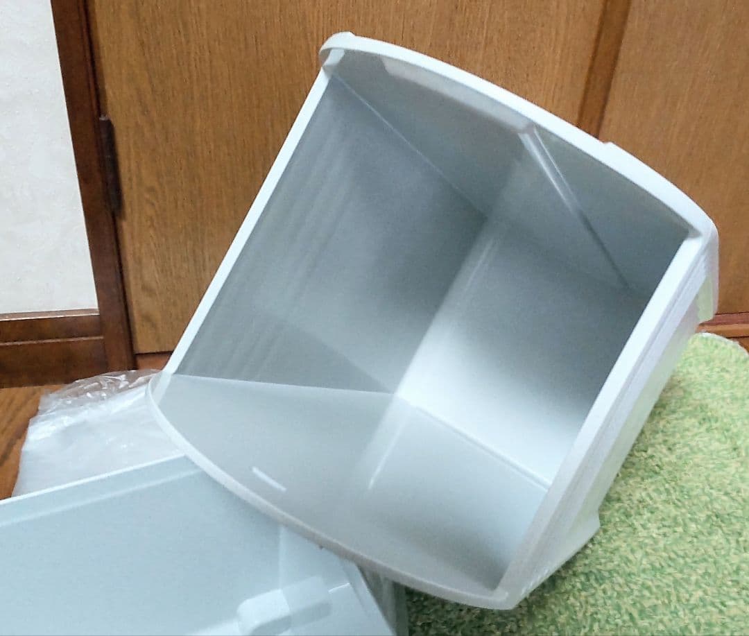 タッパーウェア デイリーストッカー キャスター付き