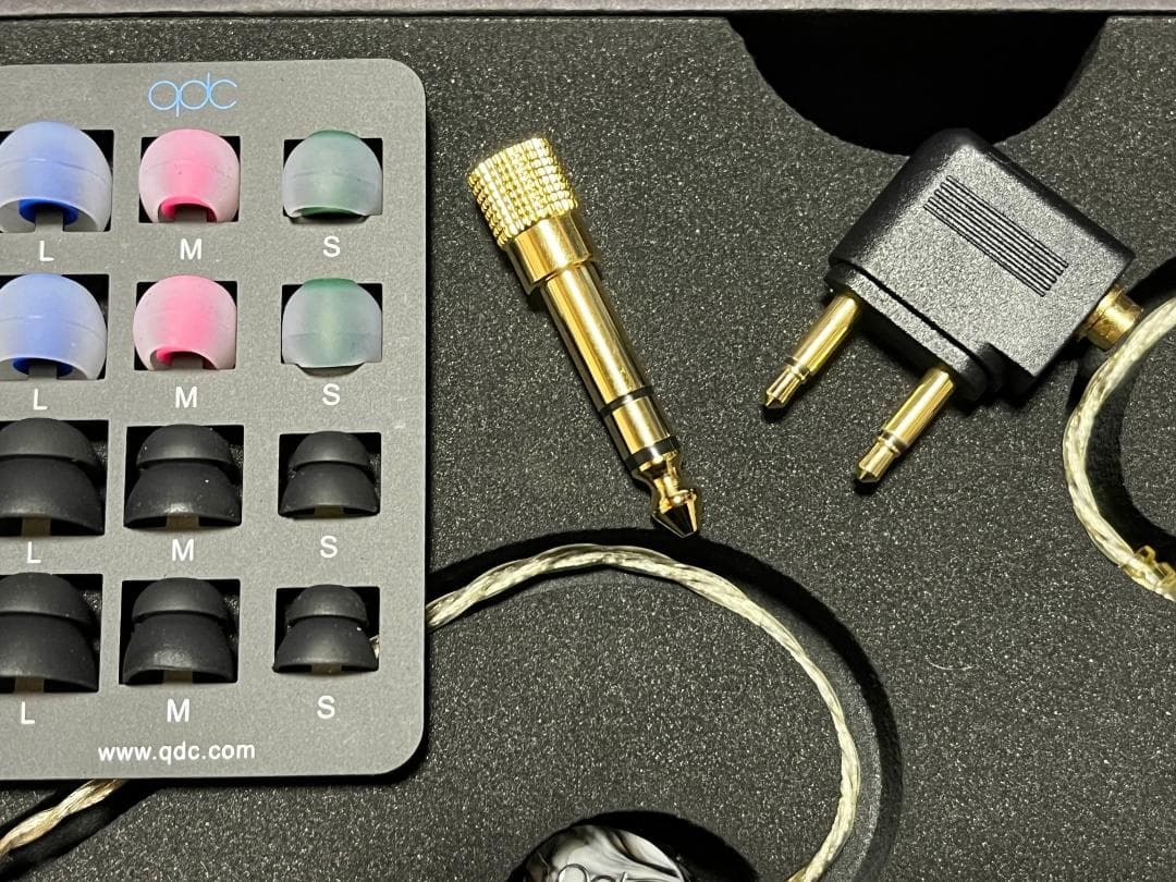 じ*ん様 qdc 8SE (値下げ相談可、即購入OK)