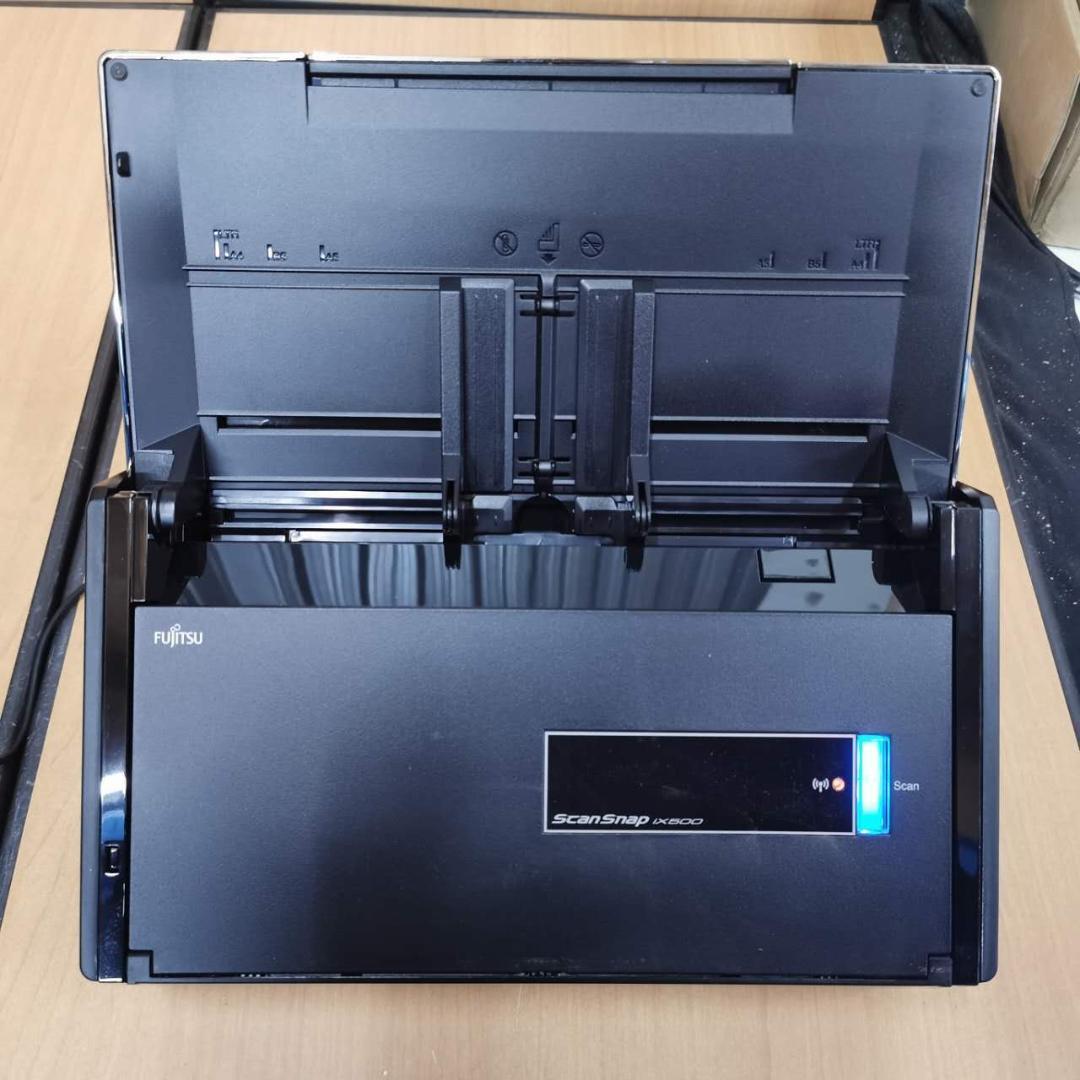 富士通　Fujitsu ScanSnap ix 500A Fujitsu ScanSnap iX500 Deluxe Wireless Desktop Scanner