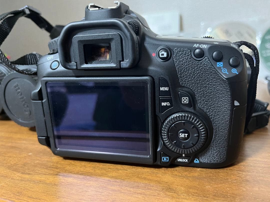 ⭐希少カラーホワイト⭐初心者様おすすめ⭐スマホ転送⭐Canon kiss X7