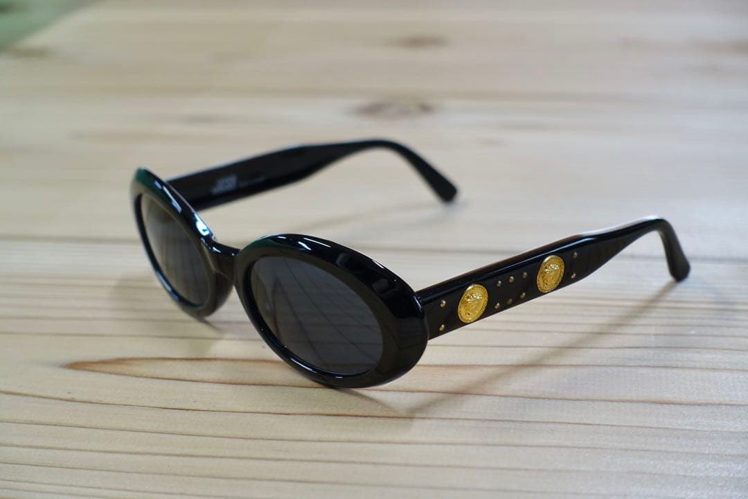 美品　ヴェルサーチ　GIANNI VERSACE サングラス　メデューサ Gianni Versace ジャンニヴェルサーチ サングラス メデューサ - メルカリ