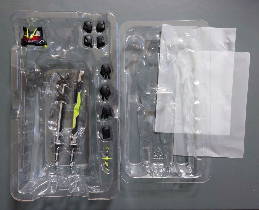 S.H.Figuarts 仮面ライダータイクーン ブジンソード (開封品) 1体