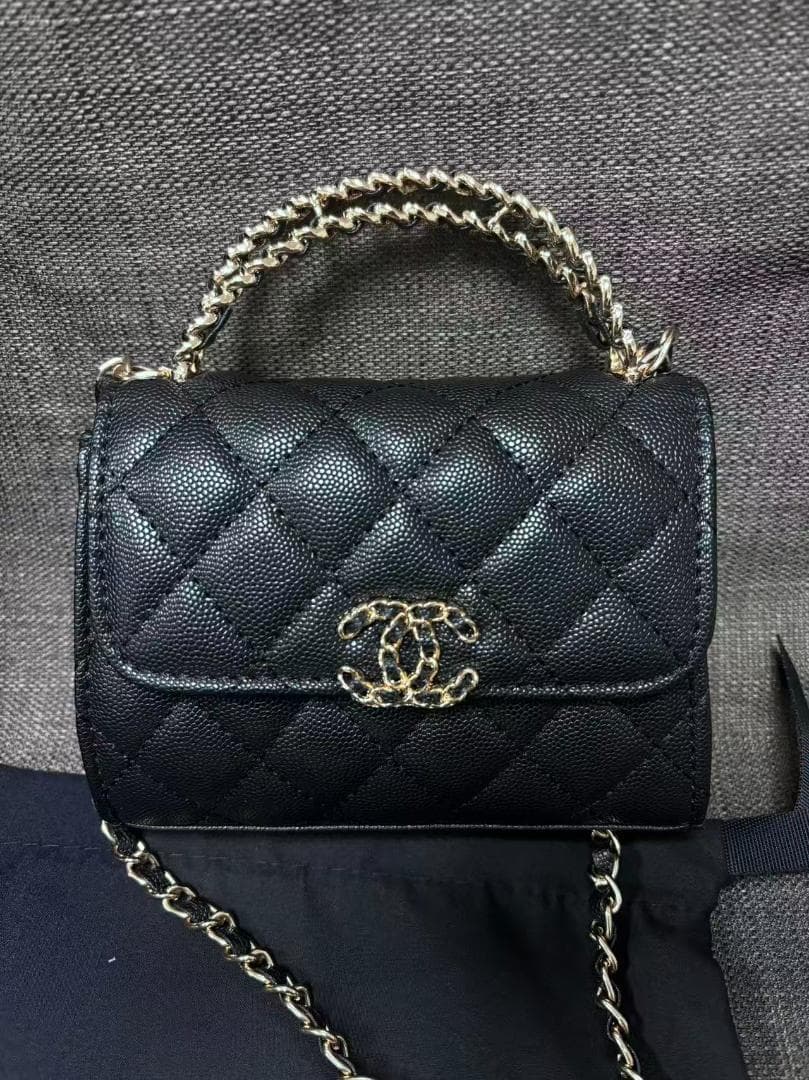 非売品】 VVIP限定 ショルダーバッグ ブラック ノベルティギフト ma