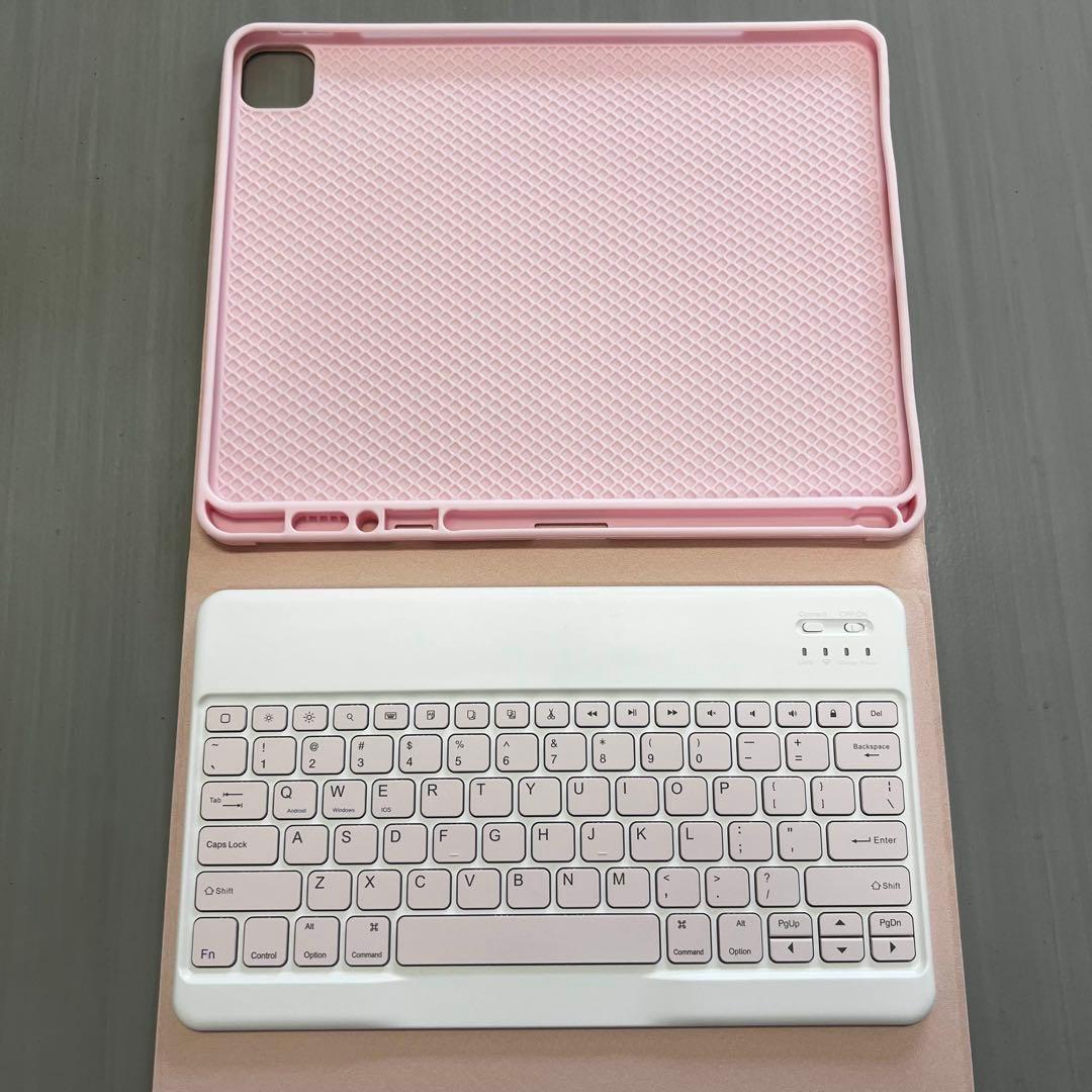 iPadケース + タッチキーボードセット ピンク - メルカリ