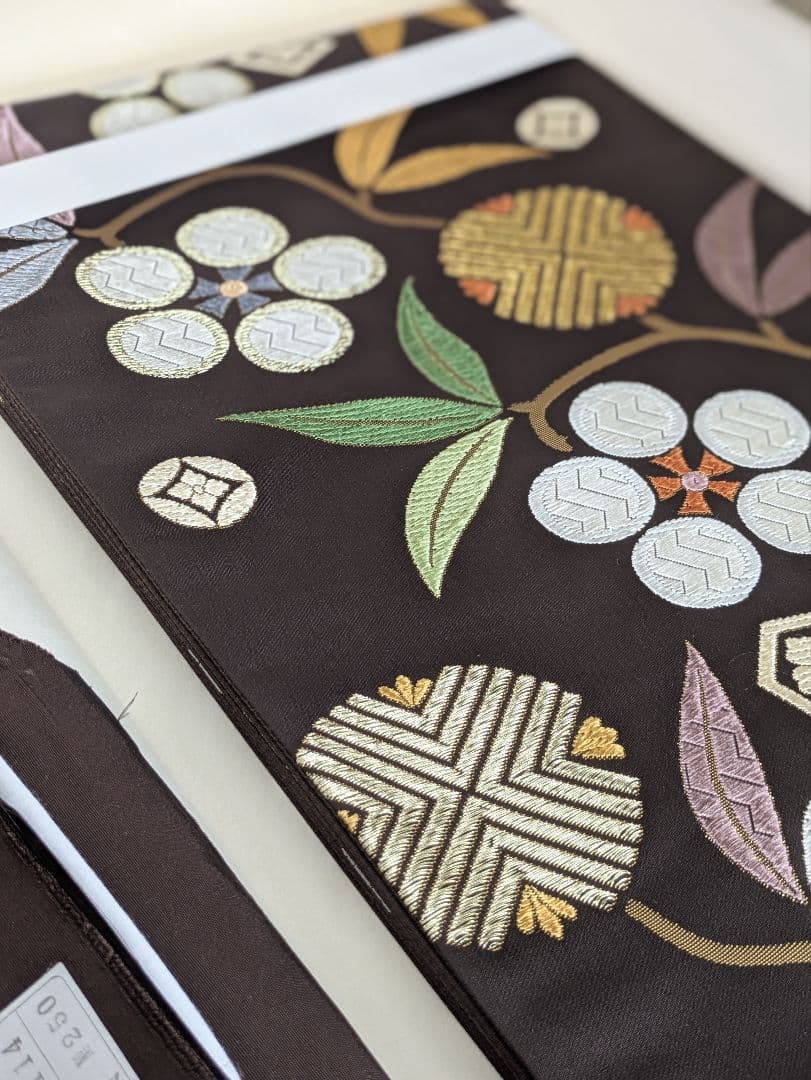 西陣織老舗白寿苑笹菱文様梅豪華袋帯 - メルカリ