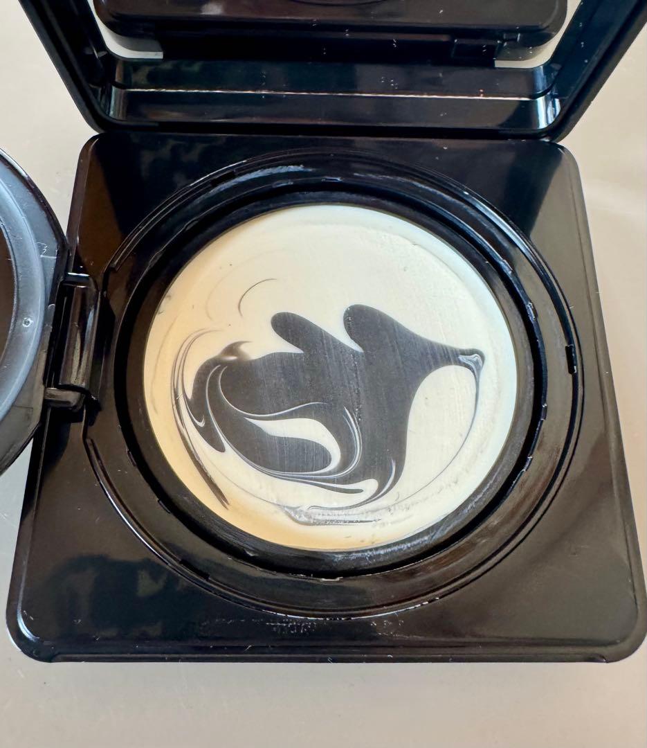 ジバンシィ GIVENCHY ソワンノワールUVコンパクト ソワン ノワール Uv コンパクト - 日焼け止め | Givenchy Beauty