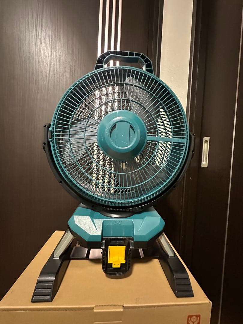 マキタ 充電式ファン 本体のみ 18V 14.4V CF301DZ AC100V