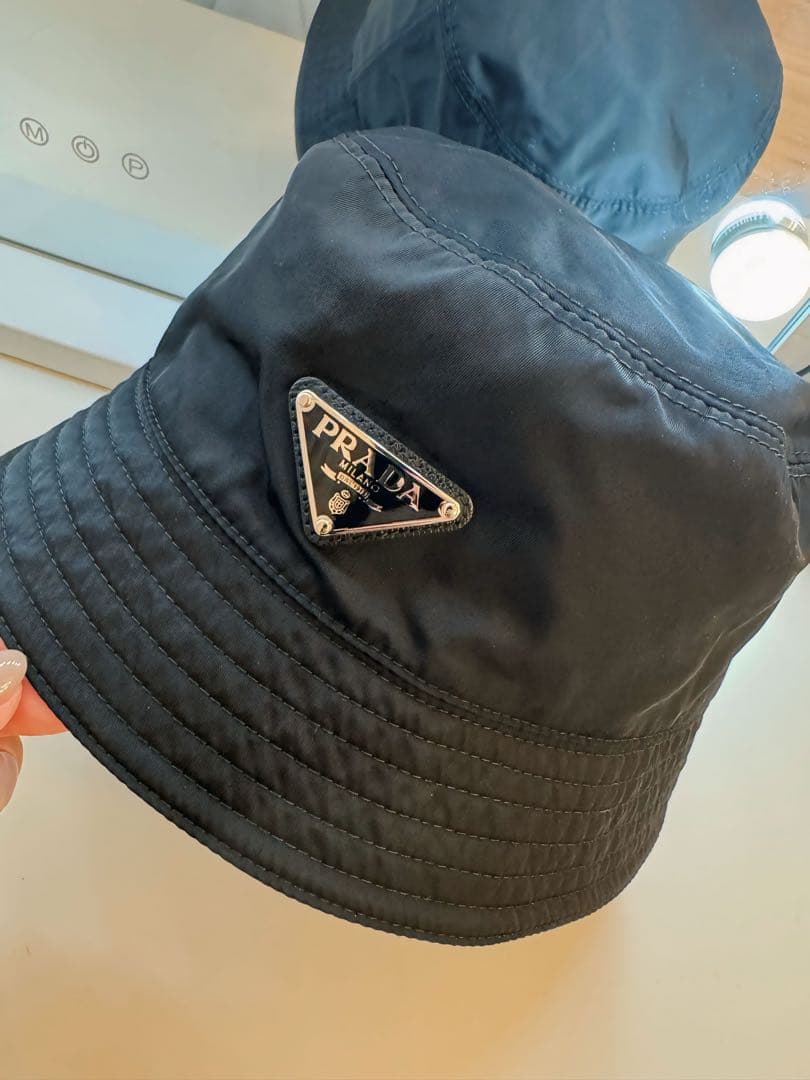 PRADA バケットハット ブラック Mサイズ PRADA プラダ バケットハット 帽子 Mサイズ ナイロン ブラック RN