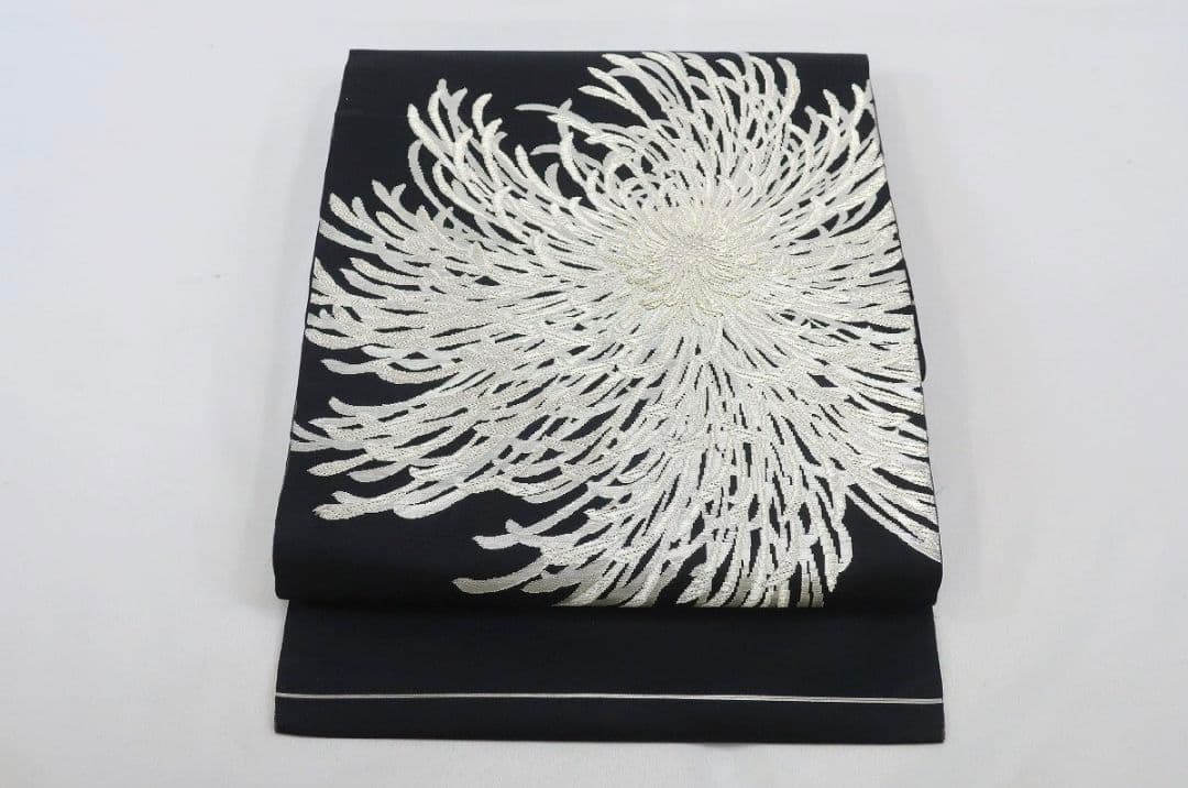 プレス必読☆乱菊☆名古屋帯 楽天市場】 乱菊模様織出し名古屋帯【中古】【着】 : Kimono-Shinei 2号店