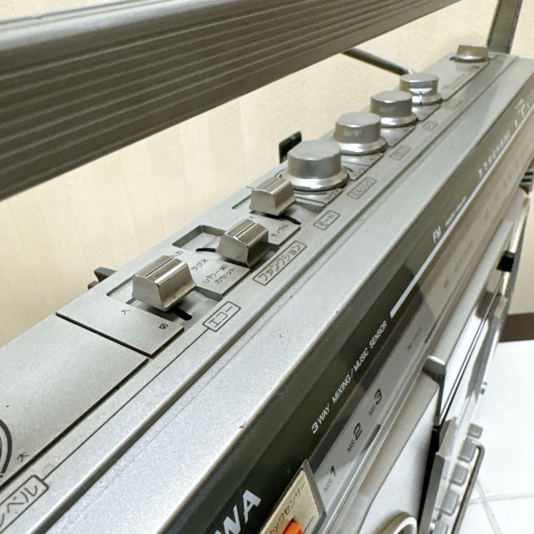 AIWA CS-50 日本製 ラジカセ シルバー FM/AM受信OK 昭和レトロ - メルカリ