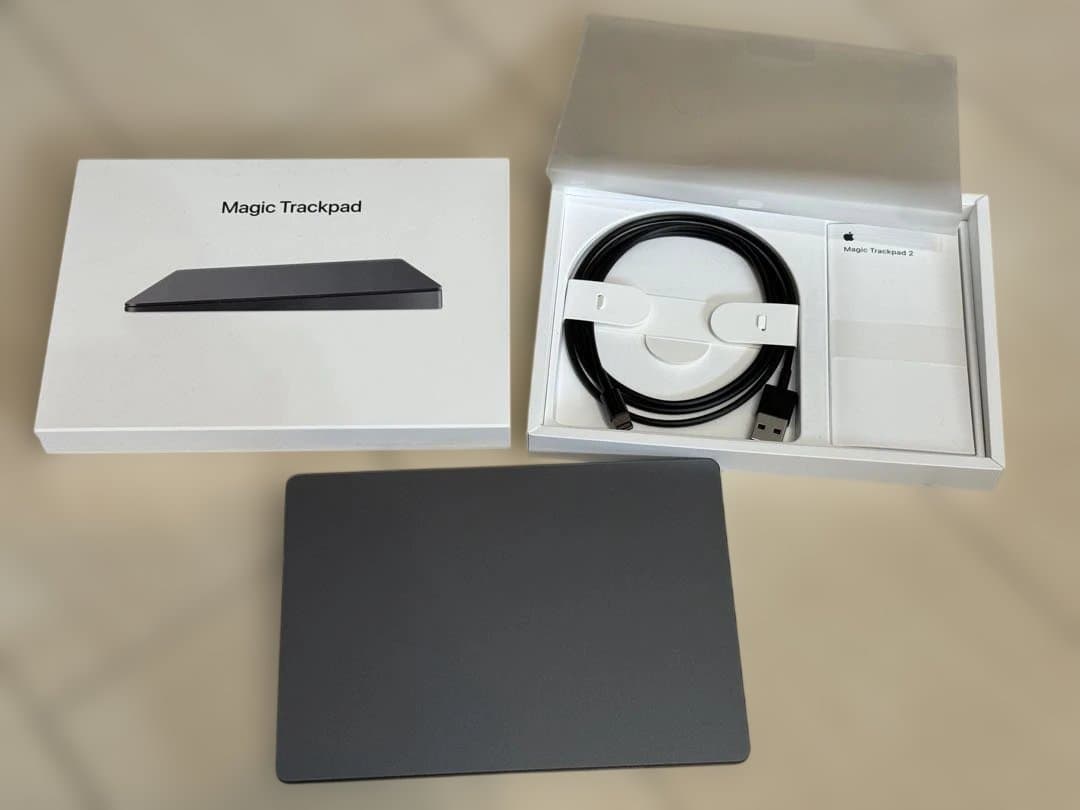 Magic Trackpad 2 スペースグレー 本体 MRMF2J/A 純正】 Magic Trackpad 2 スペースグレー MRMF2J/A 【処分品の為、外装