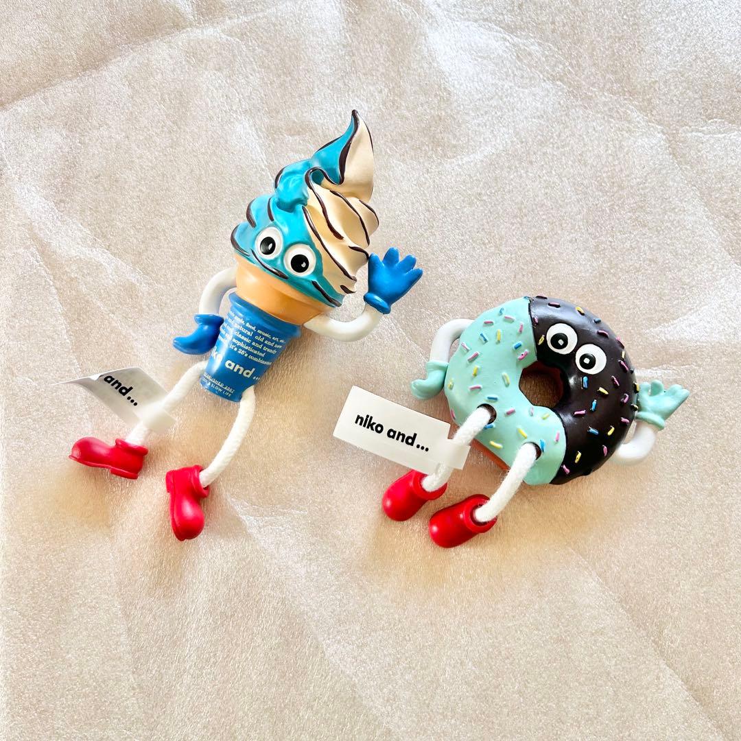 niko and… フレーバーズ お座りオブジェ 2個セット - メルカリ