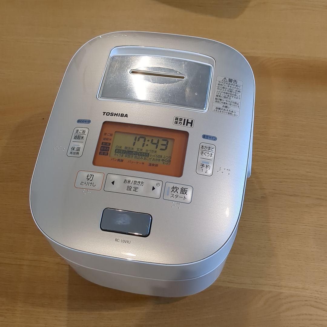 東芝（TOSHIBA)炊飯5.5合炊き 型番 RC-10VXJ ジャンク品 - メルカリ