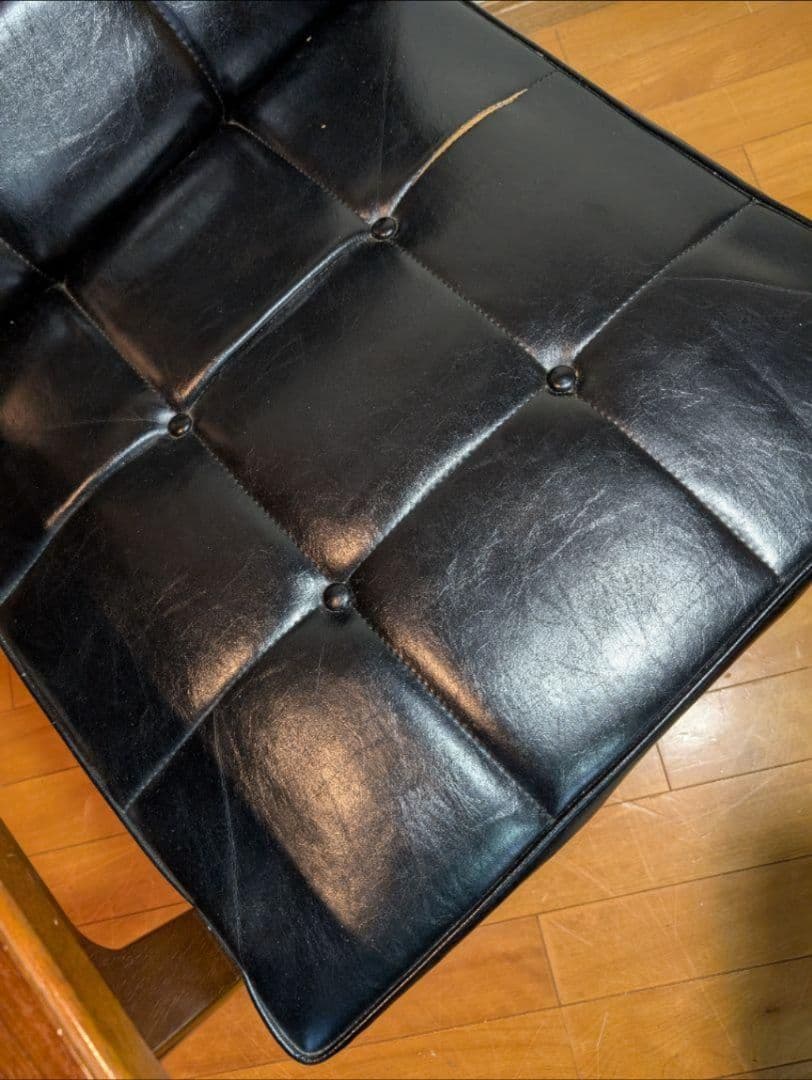 《送料込》カリモク Kチェア 右 スタンダードブラック 1シーター ソファ椅子