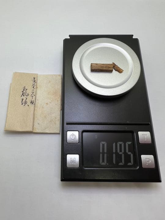 古渡命銘木 百八十種名香　伽羅　銘【龍頭】0.195g 香木/お香/沈香/伽羅