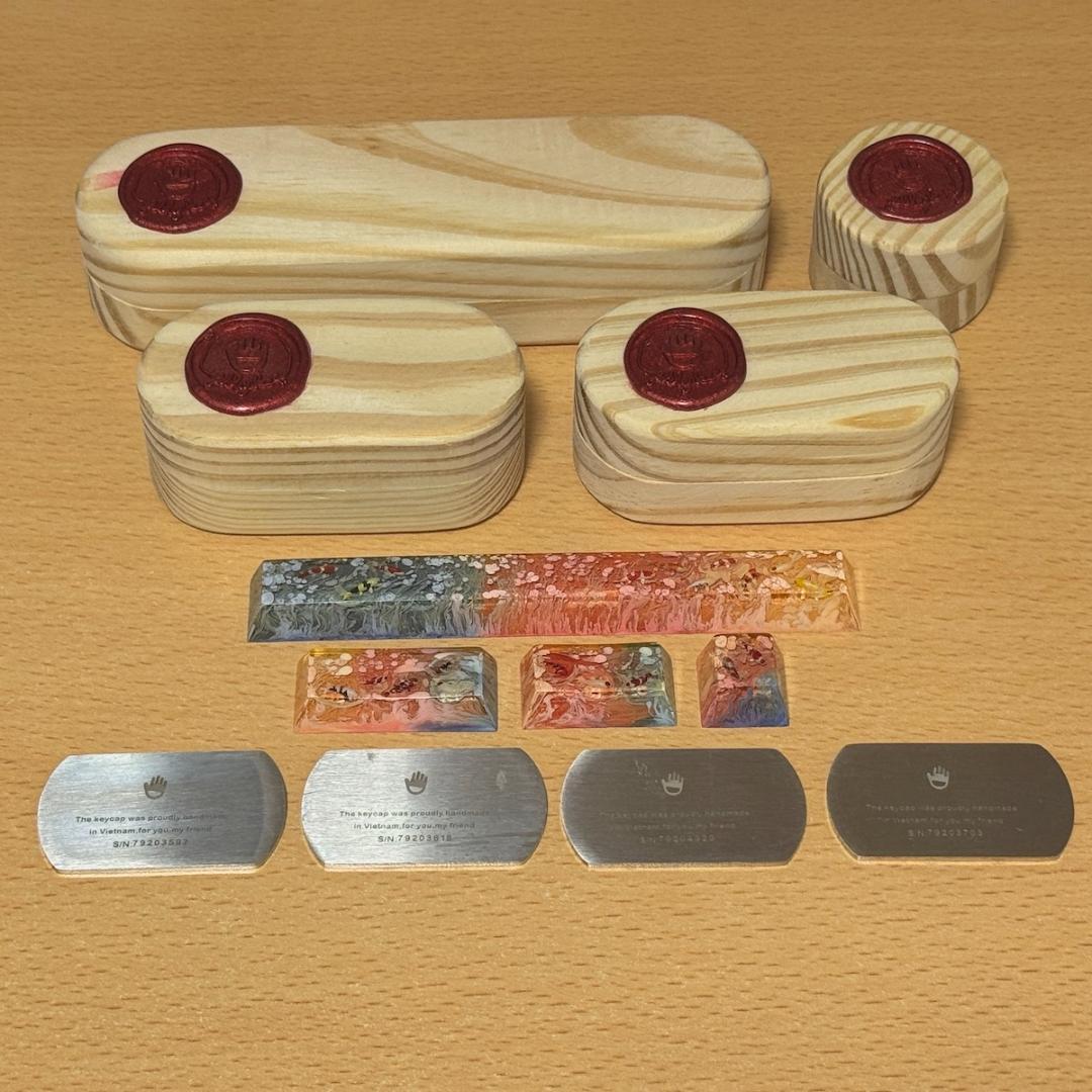 キーボード Jelly Key Zen Pond III - Goshiki Ruby Zen Pond III - Cherry Circle of Life artisan keycaps