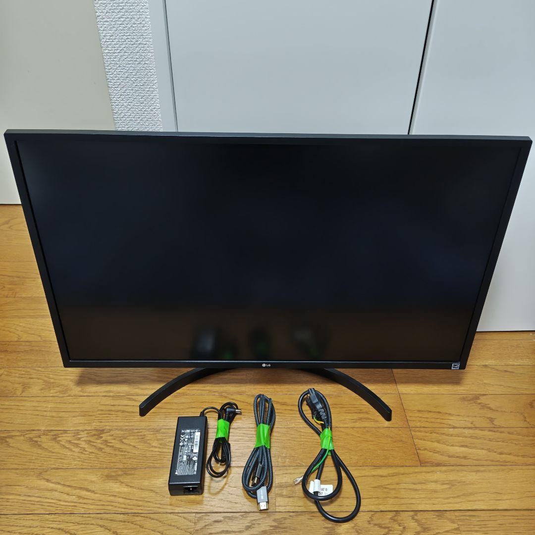 【完動品】 LG 32UK550‑B 32型 4K 大画面モニター　送料無料 LG 32UK550-B: 32