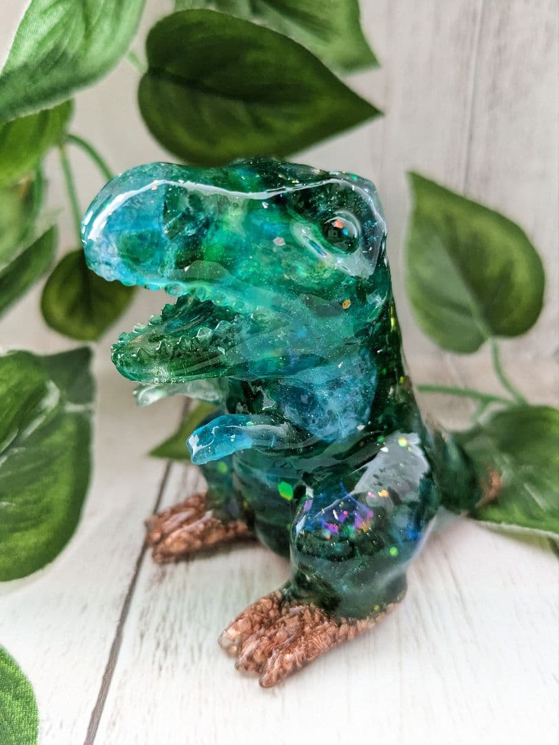 skygray様専用】スーパーセブンの恐竜ちゃん形オルゴナイト他3点