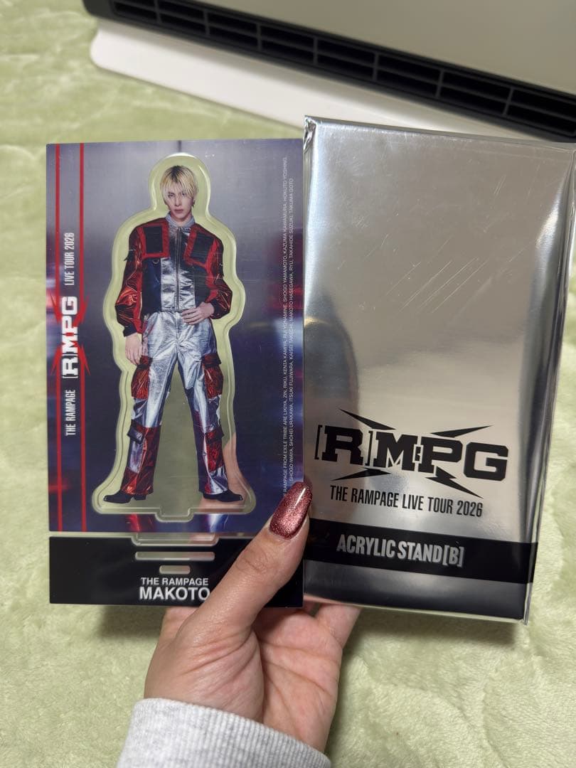 ⭐️値下げ⭐️(R)MPG アクスタ 長谷川慎 - メルカリ