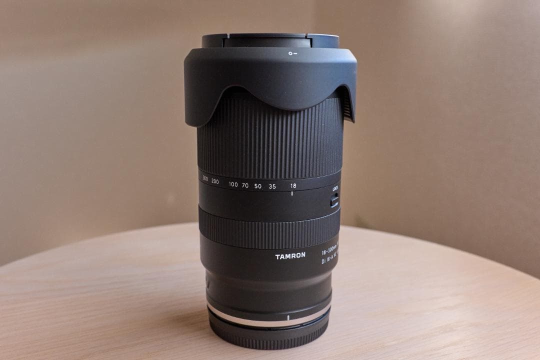 タムロン　18-300mm F3.5-6.3 Di III-A VC VXD