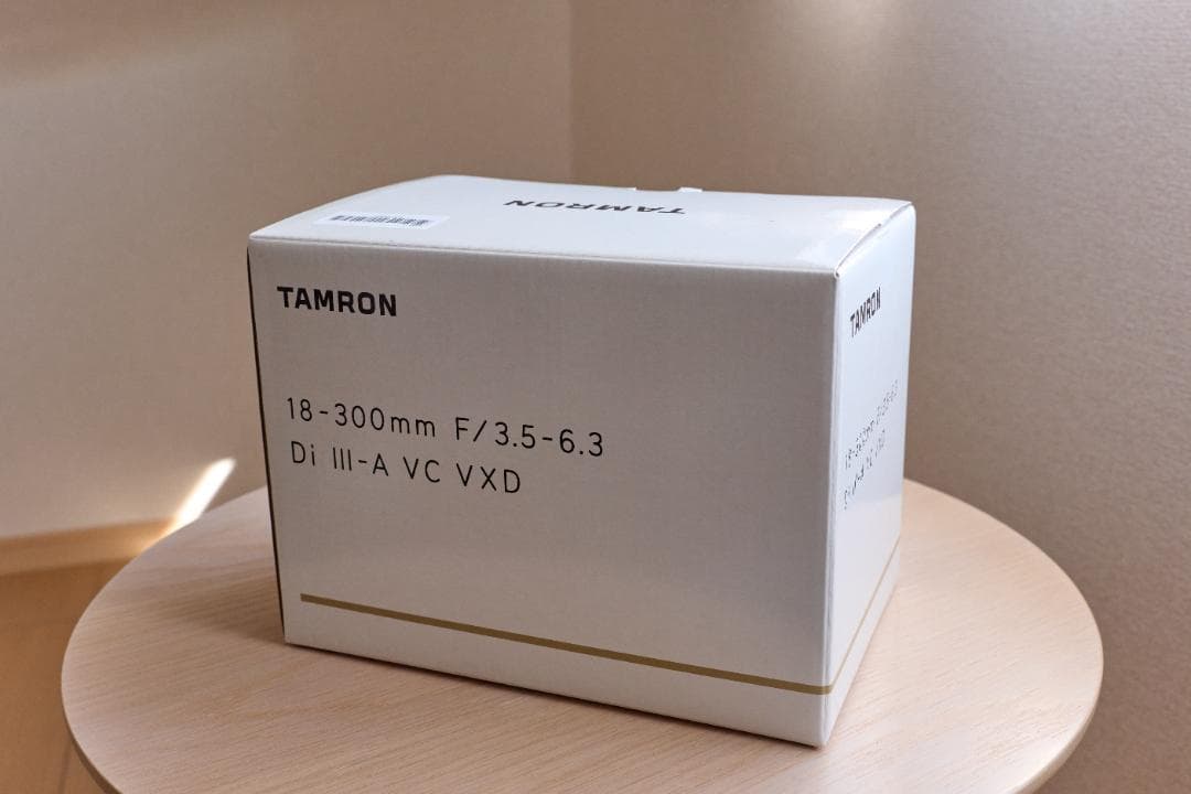 タムロン　18-300mm F3.5-6.3 Di III-A VC VXD