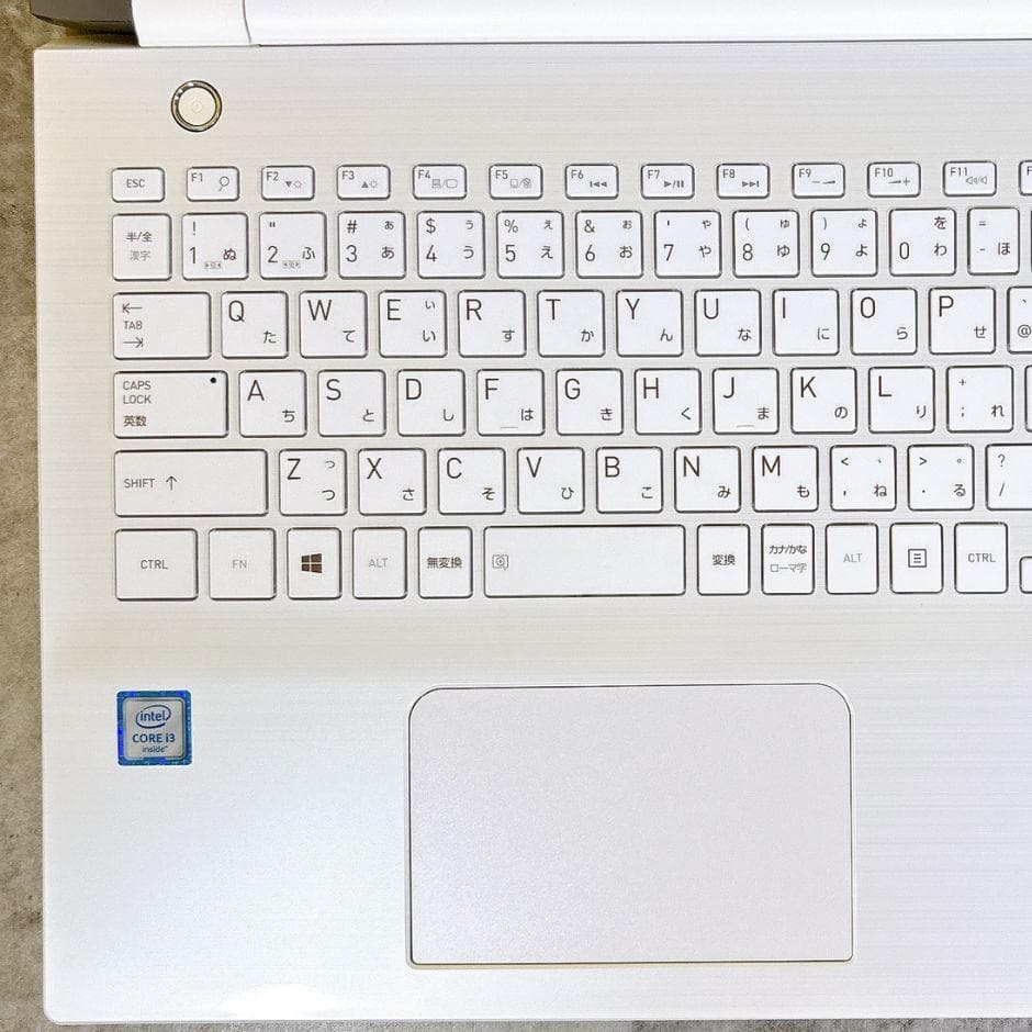 新品SSD480で快適✨きれいな白❣カメラ付 ブルーレイ フルHD薄型Win11