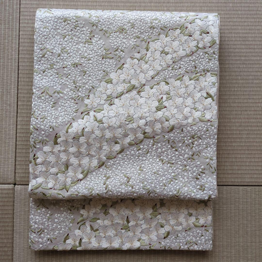 桜柄 袋帯 蘇州刺繍 パールトン加工済 箔 六通柄 楽天市場】袋帯 お