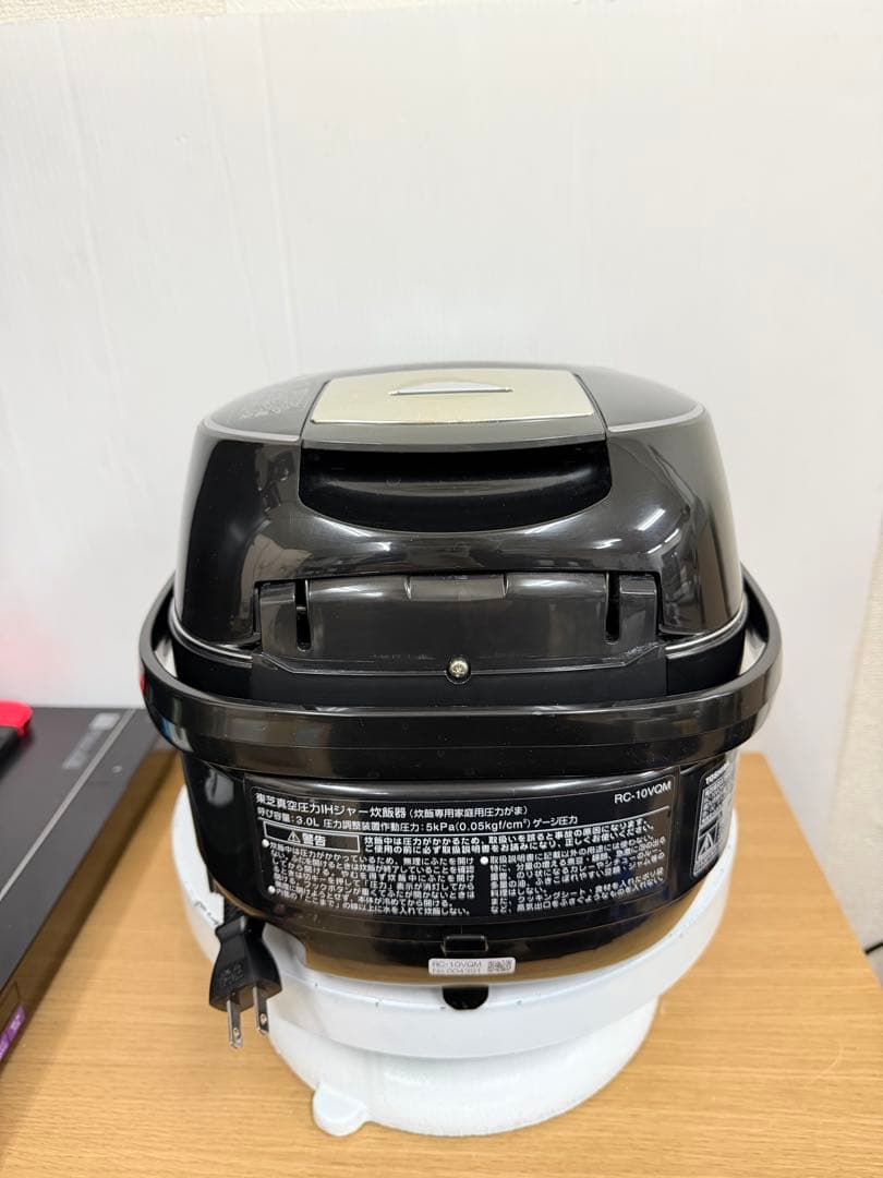 東芝 真空圧力IH炊飯器 RC-10VQM（1.0L）2018年製