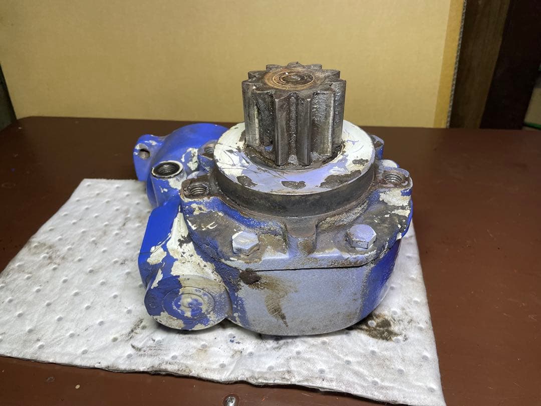 タダノ ユニック クレーン 旋回減速機 ジャンク扱い - メルカリ