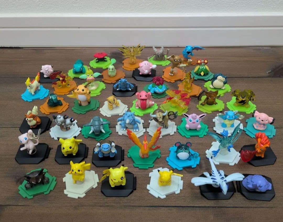 初期ポケモン】フルカラーコレクション 45体まとめ売り - メルカリ