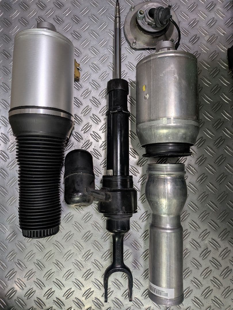 ベントレー等 純正 エアサス 修理致します。-レビュー多数