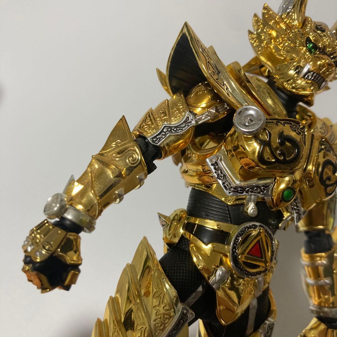 S.H.Figuarts (真骨彫製法) 牙狼 黄金騎士ガロ(冴島鋼牙)